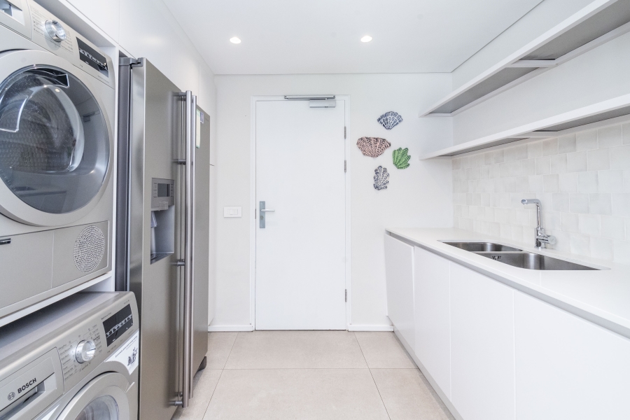 4 Bedroom Property for Sale in Fresnaye Western Cape
